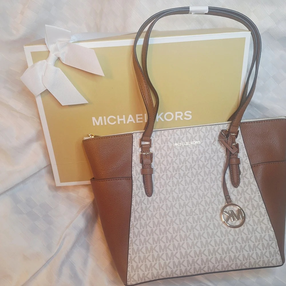 Michael Kors Tan and Cream Women's Tote Bag - Picture 1 of 3